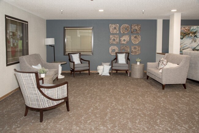 Osceola Place, a 55+ Community, Saint Paul, MN 55102 - photo 2