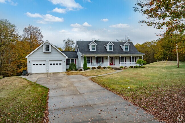 Housing around 400k can be found with beautiful land in Ogle.