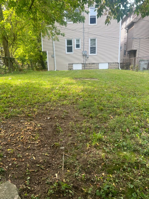 3242 N Achilles St unit 3242 N Achillies St, Milwaukee, WI 53212 - photo 4