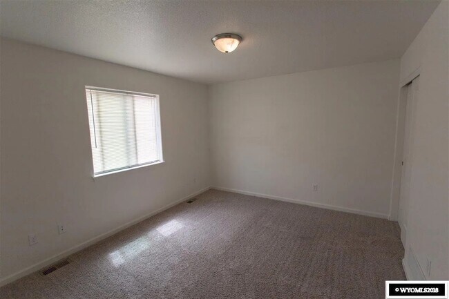 881 Fulton St, Mills, WY 82644 - photo 7