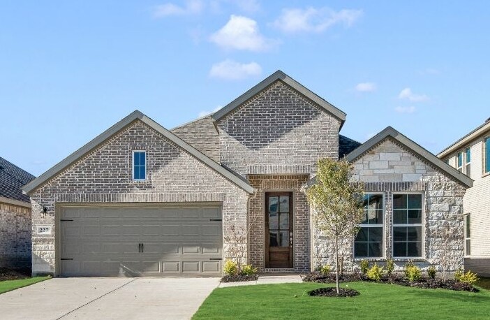 2425 Saint George Dr unit 36467782, Celina, TX 75009 - photo 1