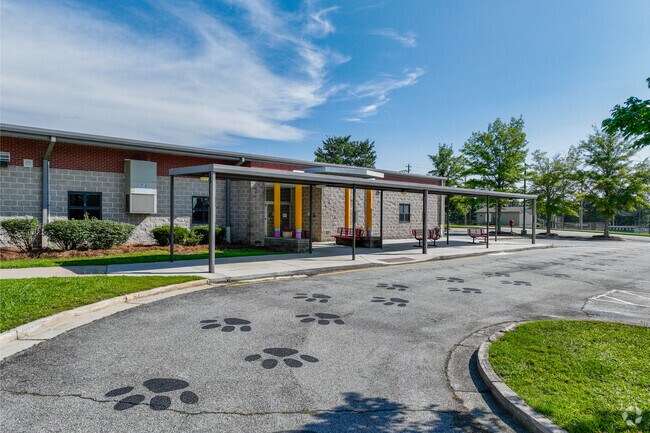 Winston Elementary School is a public elementary school in the Douglas County School District.