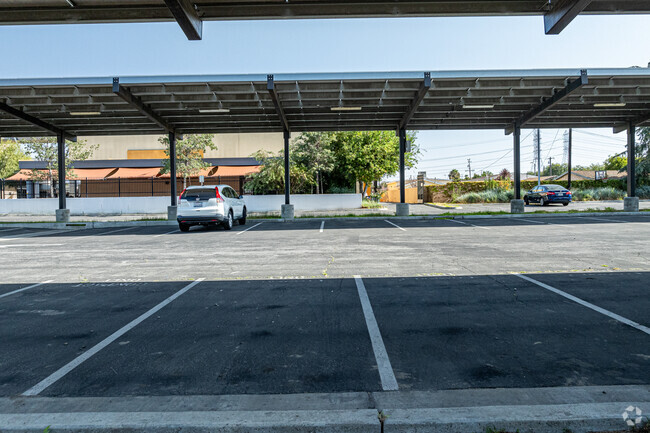 Willow Elementary School in South Gate utilizes clean energy to power the school.