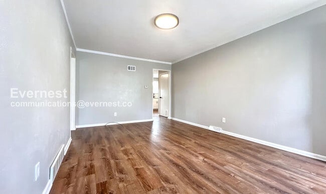 9515 E 18 St S, Independence, MO 64052 - photo 5