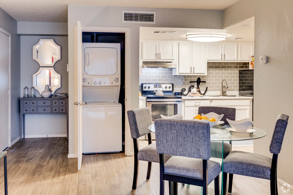 Summers Point Apartments