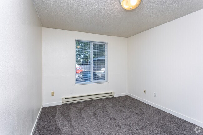 2BR, 1BA - 890SF - Second Bedroom