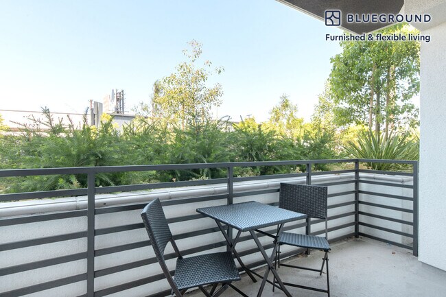 8820 Sepulveda Eastway unit FL1-ID168, Los Angeles, CA 90045 - photo 4