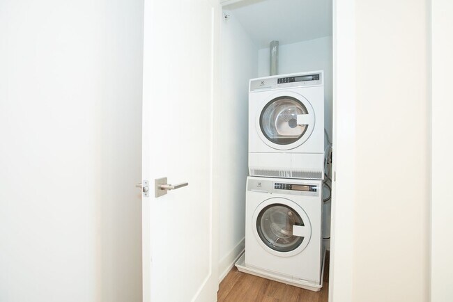 Spruce Square, Philadelphia, PA 19139 - photo 4