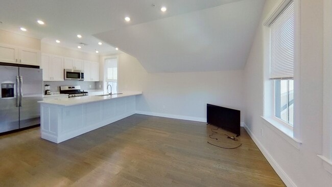 77 Linden St unit 4, Allston, MA 02134 - photo 7