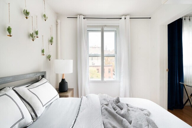 465 6th Ave unit FL4-ID1021913P, New York, NY 10011 - photo 7