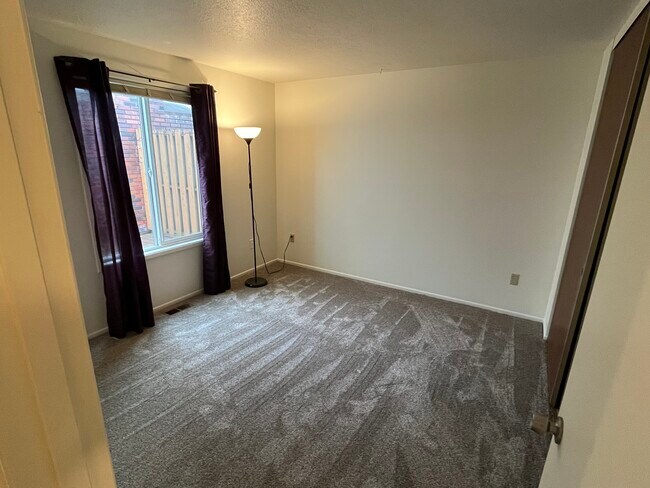 1138 NE 72nd Ave, Portland, OR 97213 - photo 6