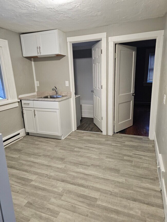 811 E 29th St unit 813, Anderson, IN 46016 - photo 7