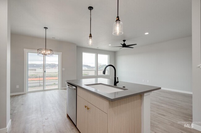 224 Moose St, Horseshoe Bend, ID 83629 - photo 7