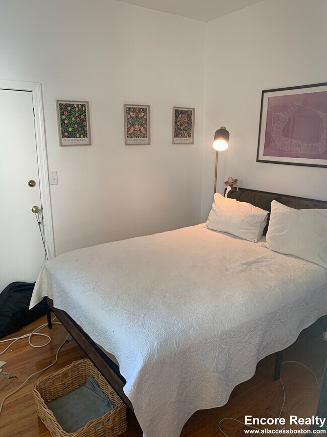 46 Florence St unit 7, Somerville, MA 02145 - photo 5