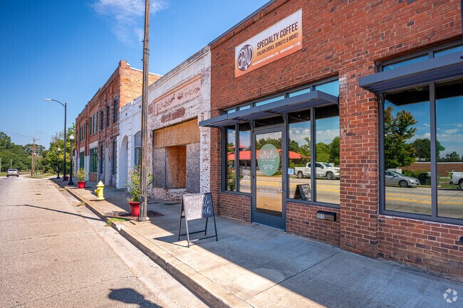 For a fresh cup of coffee, be sure to stop by the new On The Grind shop in downtown Belton.
