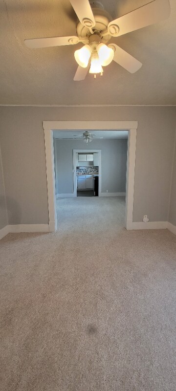 1008 E Ash St, Salina, KS 67401 - photo 1