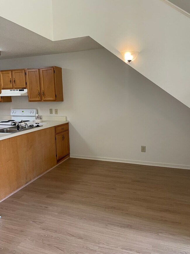 1025 Stonegate Dr, Auburn, AL 36832 - photo 6