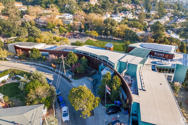 Cragmont Elementary School provides quality education to students in Alameda County.