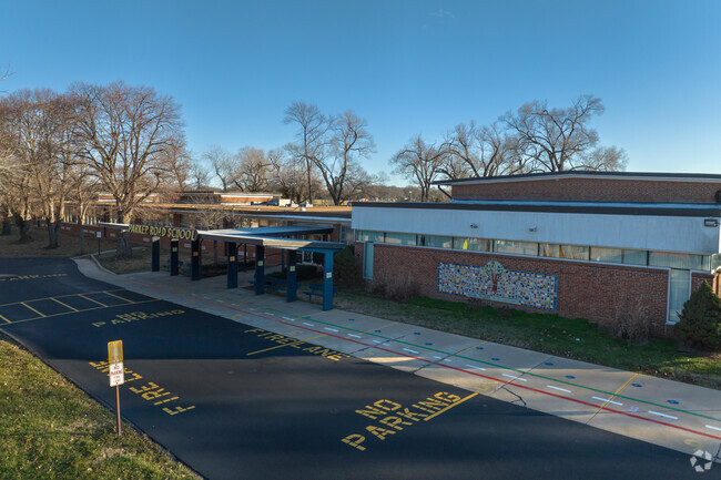 Parker Road Elementary School has 419 students in grades Pre-K through 2nd grade.