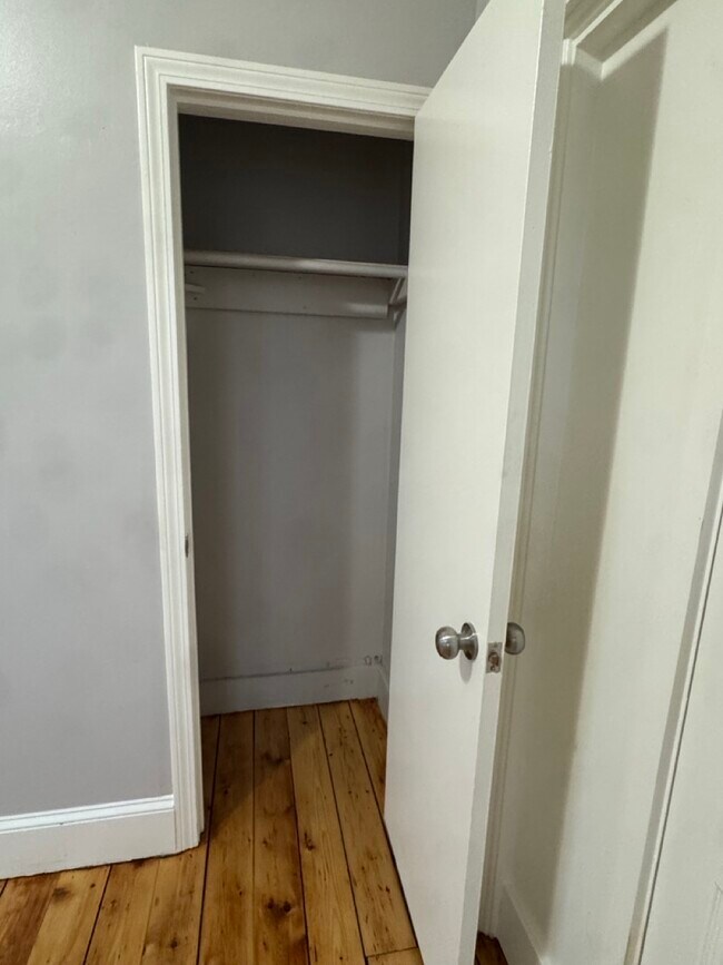 58 Division St unit 2, Lincoln, RI 02838 - photo 6