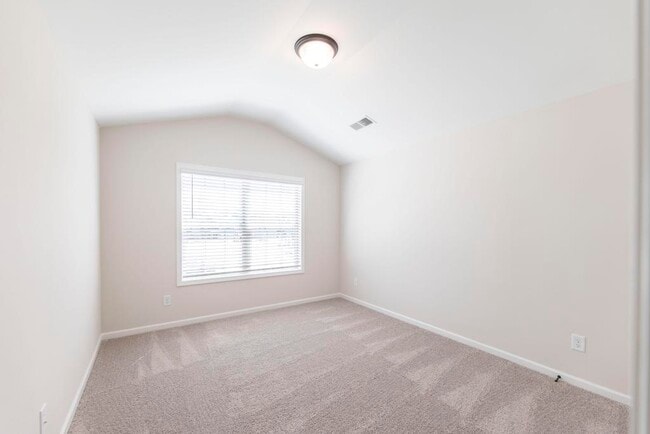 306 Waldrop Loop 21.jpg
