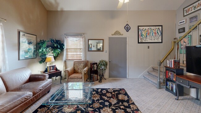 2810 Sundorn St unit B, New Orleans, LA 70121 - photo 2