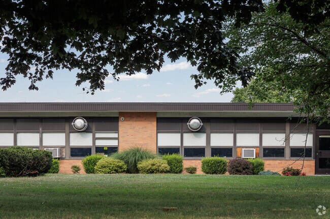George W. Miller Elementary School in Nanuet has a student-teacher ratio of 13 to 1.