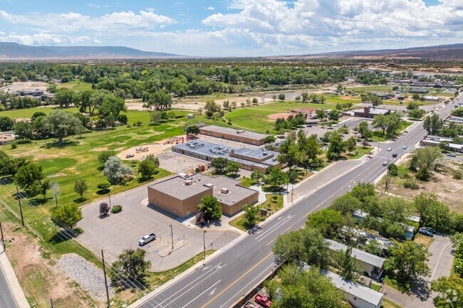 Pomona Elementary School