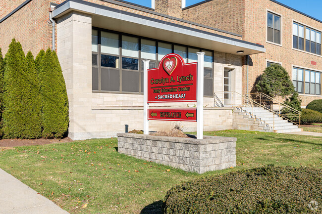 The Sacred Heart STEM School offers a stellar academic program with a faith-based curriculum.