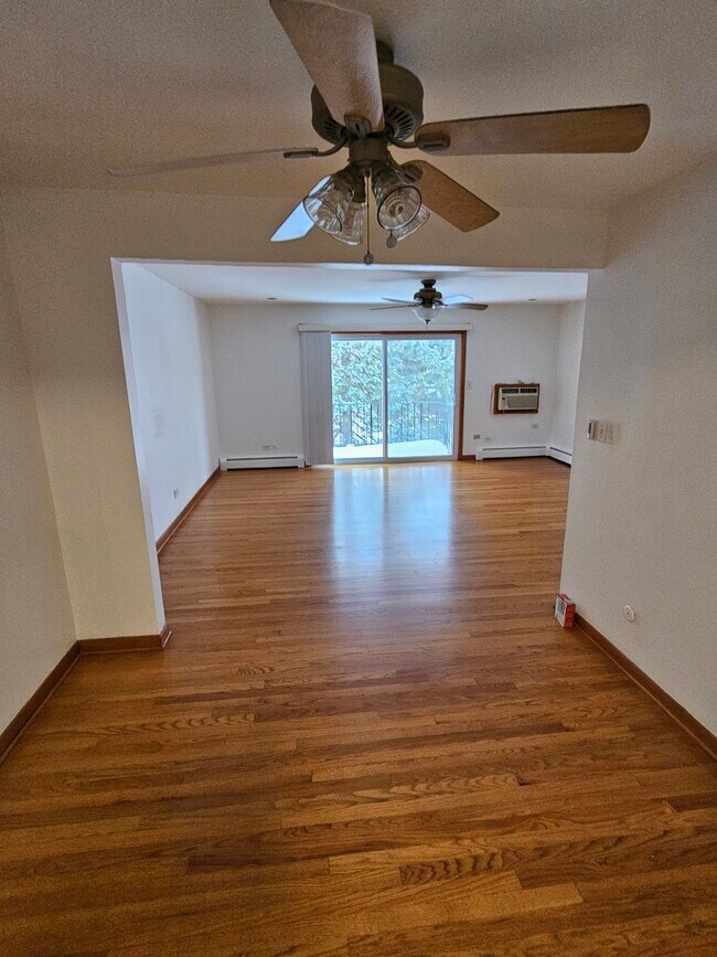 1353 Perry St unit 5, Des Plaines, IL 60016 - photo 4