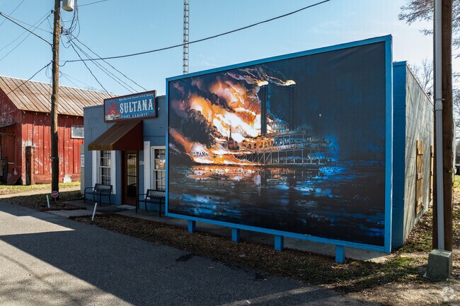 One of Marion's unique offerings is the Sultana Disaster Museum which tells the story of the famous Mississippi riverboat catastrophe of 1865.
