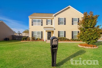 831 Dovefield Ln, Lexington, SC 29073