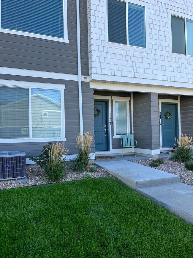 1112 E Hatch Row, Saratoga Springs, UT 84045