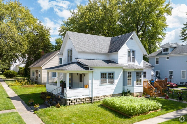 Farmhouse style homes can be found all around Hampshire Illinois.