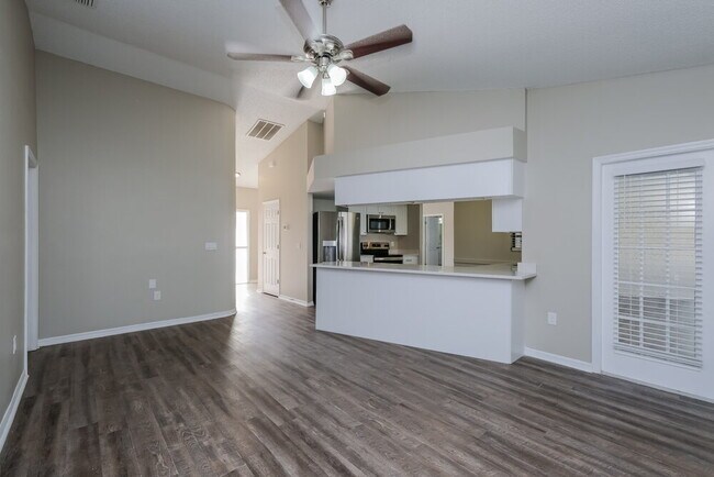 8823 Gum Tree Ave, New Port Richey, FL 34653 - photo 6