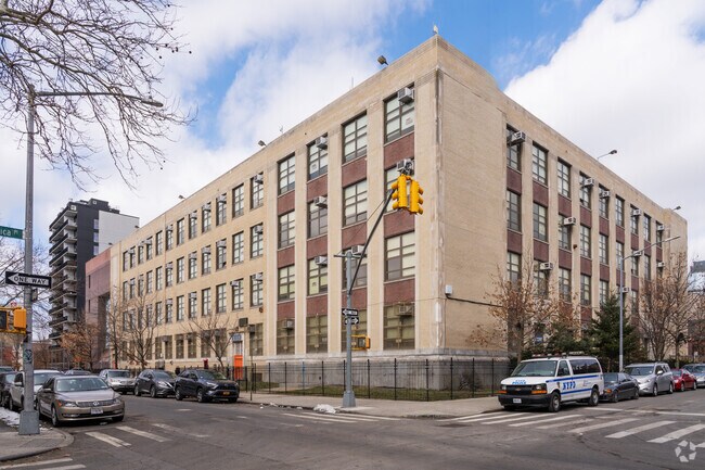 MS 246 Walt Whitman middle school gets a C-plus grade from Niche.