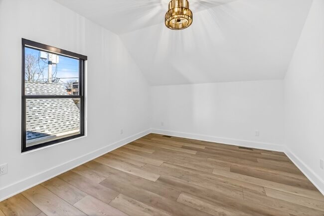 2133 N Talbott St, Indianapolis, IN 46202 - photo 5