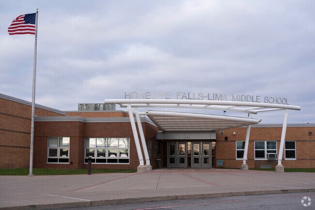 Honeoye Falls-Lima Middle School earns an A on Niche.