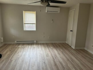 854 W Washington St Unit 3, Charles Town, WV 25414