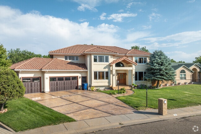 Find Mediterranean-style homes with plenty of room for the whole family in El Camino.