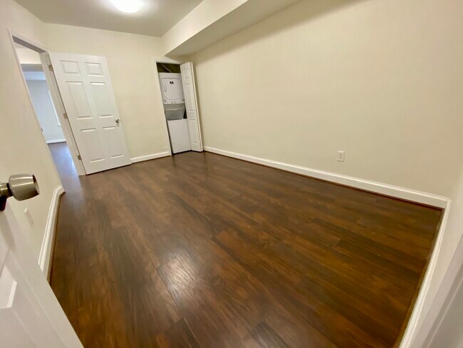1904 M St NE unit 3, Washington, DC 20002 - photo 5