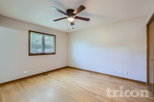 285 Polo Club Dr, Glendale Heights, IL 60139 - photo 6