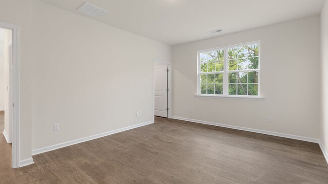 1966 Malvina Ct, Graham, NC 27253 - photo 4