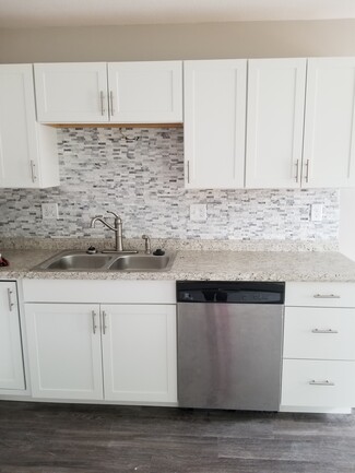 420 Stratford Dr Unit 420, Emporia, KS 66801