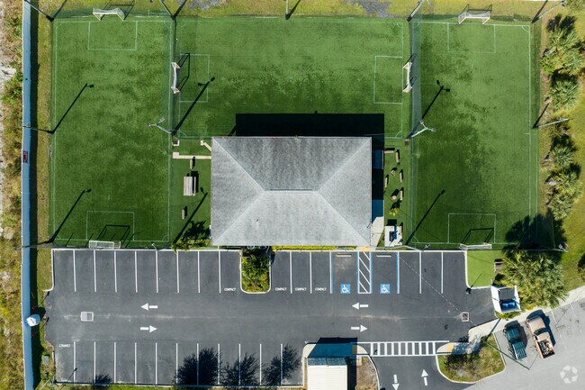 Fast 5 Soccer is a beer and soccer combo experience for South Highpoint locals.