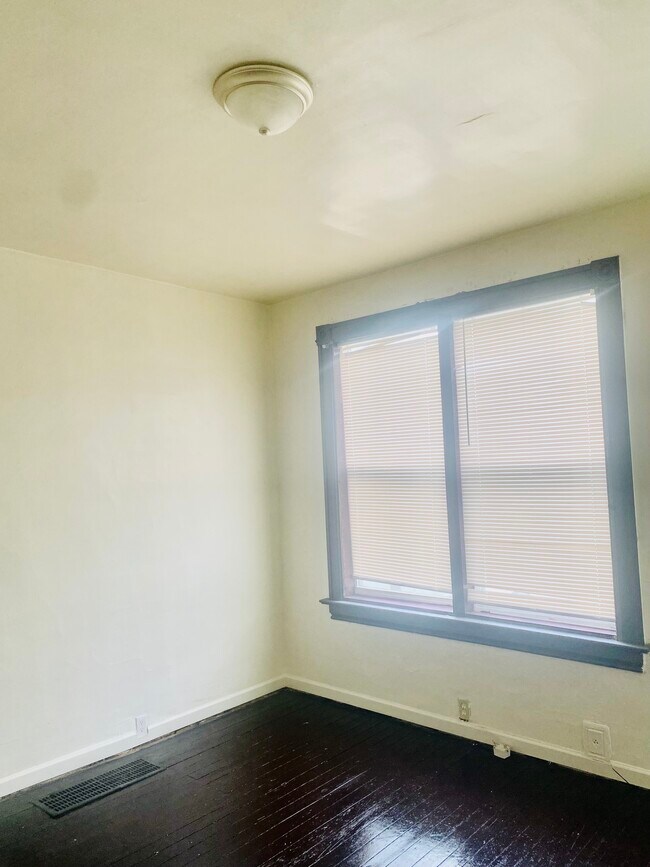 336 Christian Ave unit 1F, Saint Louis, MO 63147 - photo 4