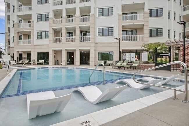 Carlow, Hauppauge, NY 11788 - photo 3