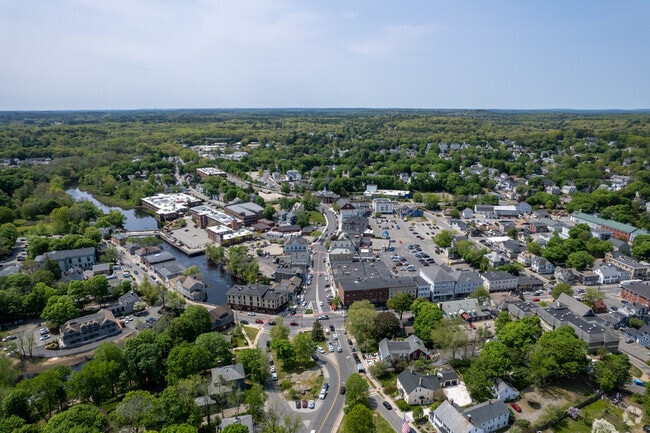 Downtown Ipswich provides residents easy access to dining and shopping options.