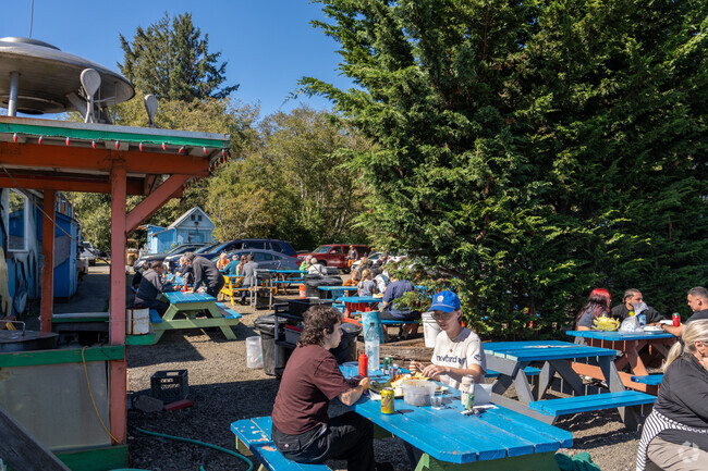 Residents and tourists enjoy the fresh seafood from South Market.