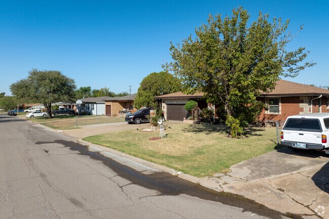 Red brick siding is very common among Pecan Grove homes.